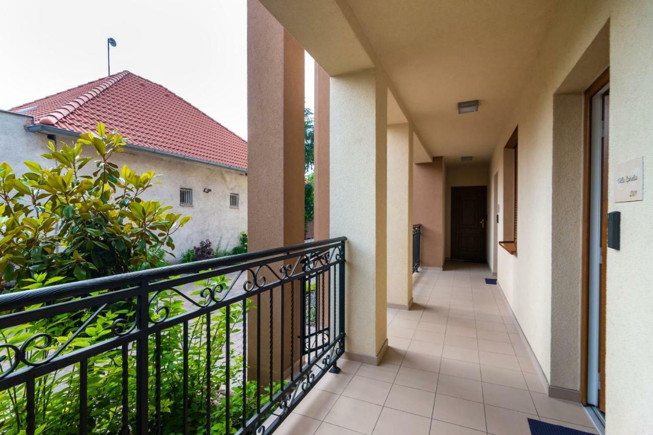 Villa Ephelia Dunajská Streda Εξωτερικό φωτογραφία